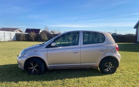 Toyota Vitz, 2001 год, 450 000 рублей, 2 фотография