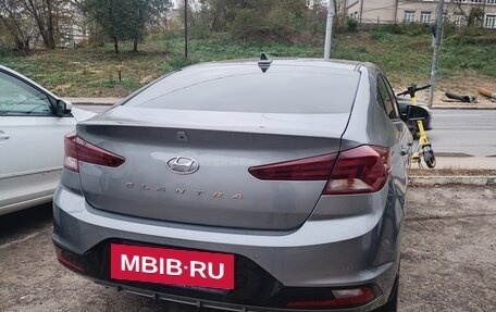 Hyundai Elantra VI рестайлинг, 2019 год, 1 650 000 рублей, 5 фотография