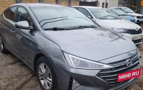 Hyundai Elantra VI рестайлинг, 2019 год, 1 650 000 рублей, 6 фотография