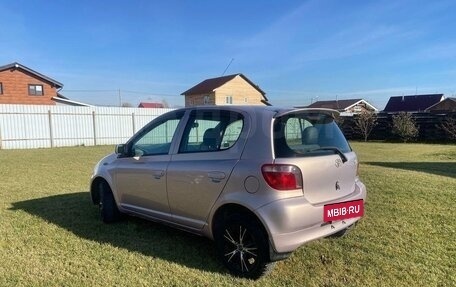 Toyota Vitz, 2001 год, 450 000 рублей, 4 фотография