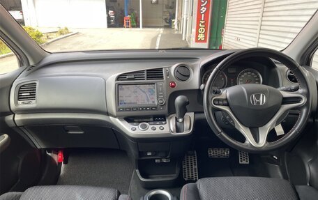 Honda Stream II, 2014 год, 1 100 000 рублей, 10 фотография