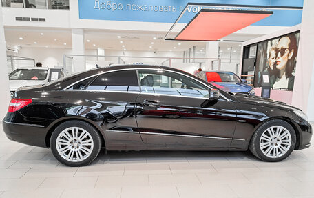 Mercedes-Benz E-Класс, 2011 год, 1 564 000 рублей, 4 фотография