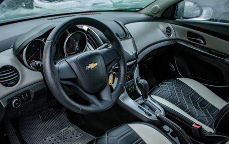 Chevrolet Cruze II, 2013 год, 935 000 рублей, 10 фотография