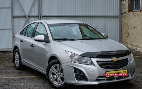 Chevrolet Cruze II, 2013 год, 935 000 рублей, 3 фотография