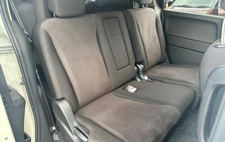 Honda Freed I, 2012 год, 900 000 рублей, 11 фотография