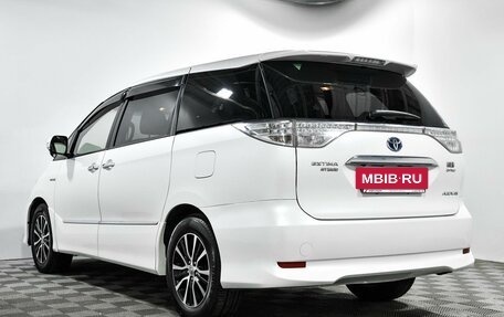 Toyota Estima III рестайлинг -2, 2015 год, 2 320 000 рублей, 7 фотография