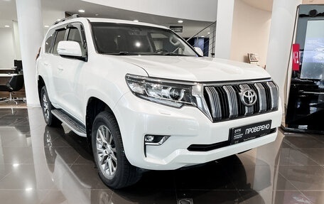 Toyota Land Cruiser Prado 150 рестайлинг 2, 2020 год, 6 466 000 рублей, 3 фотография