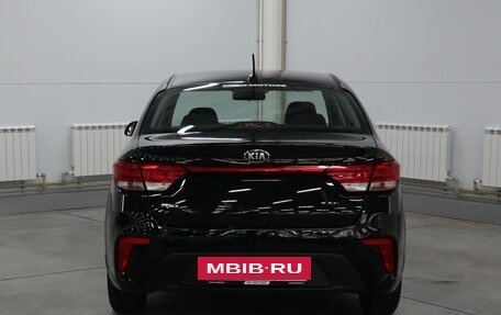 KIA Rio IV, 2018 год, 1 374 000 рублей, 4 фотография