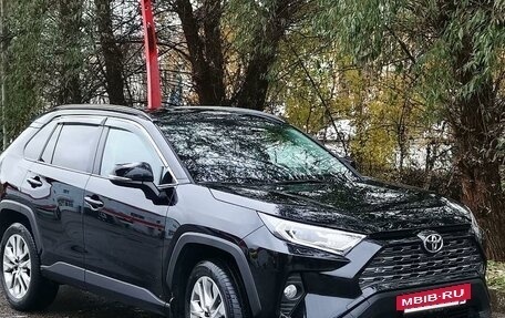 Toyota RAV4, 2020 год, 4 150 000 рублей, 2 фотография