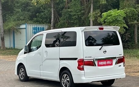 Nissan NV200, 2018 год, 1 930 000 рублей, 5 фотография