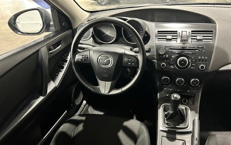 Mazda 3, 2011 год, 900 000 рублей, 4 фотография