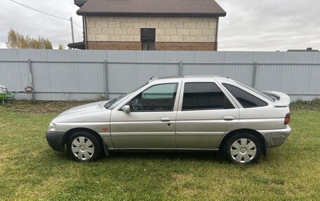 Ford Escort V, 1996 год, 260 000 рублей, 2 фотография