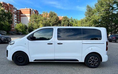 Peugeot Traveller I, 2019 год, 2 590 000 рублей, 4 фотография