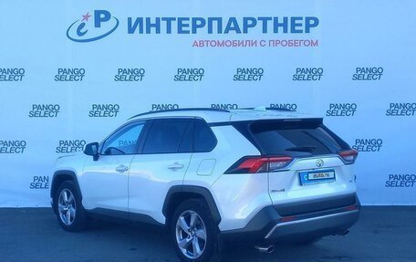 Toyota RAV4, 2021 год, 3 056 600 рублей, 7 фотография