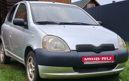 Toyota Yaris I рестайлинг, 2001 год, 235 000 рублей, 3 фотография