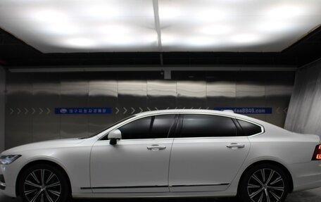 Volvo S90 II рестайлинг, 2021 год, 3 650 000 рублей, 4 фотография