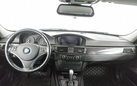 BMW 3 серия, 2012 год, 997 000 рублей, 14 фотография