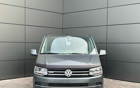 Volkswagen Caravelle T6 рестайлинг, 2017 год, 3 499 000 рублей, 8 фотография