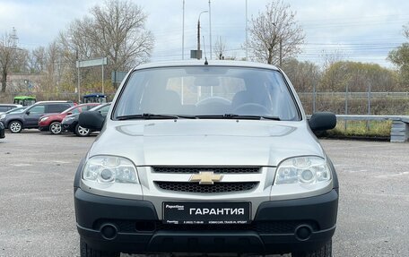 Chevrolet Niva I рестайлинг, 2011 год, 699 000 рублей, 2 фотография