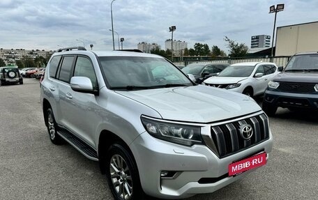 Toyota Land Cruiser Prado 150 рестайлинг 2, 2018 год, 4 249 000 рублей, 3 фотография