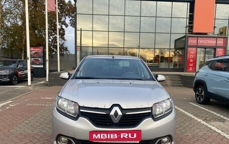 Renault Logan II, 2014 год, 600 000 рублей, 2 фотография