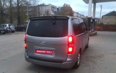 Hyundai Grand Starex Grand Starex I рестайлинг 2, 2013 год, 1 900 000 рублей, 4 фотография