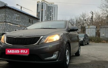 KIA Rio III рестайлинг, 2013 год, 900 000 рублей, 2 фотография