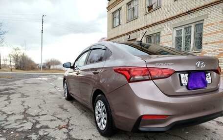 Hyundai Solaris II рестайлинг, 2018 год, 1 750 000 рублей, 9 фотография