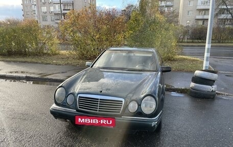 Mercedes-Benz E-Класс, 1997 год, 250 000 рублей, 4 фотография