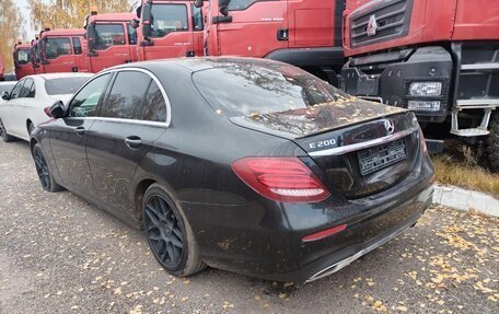 Mercedes-Benz E-Класс, 2018 год, 2 210 000 рублей, 3 фотография