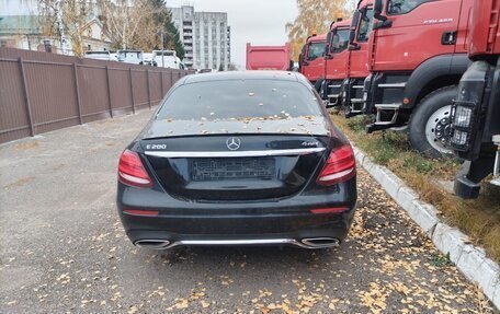 Mercedes-Benz E-Класс, 2018 год, 2 210 000 рублей, 4 фотография