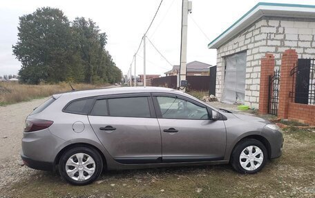 Renault Megane III, 2010 год, 750 000 рублей, 2 фотография