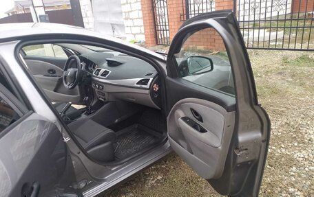 Renault Megane III, 2010 год, 750 000 рублей, 4 фотография