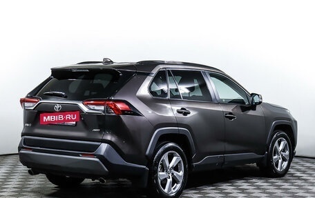 Toyota RAV4, 2022 год, 3 710 000 рублей, 5 фотография