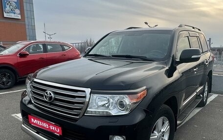 Toyota Land Cruiser 200, 2013 год, 3 350 000 рублей, 2 фотография