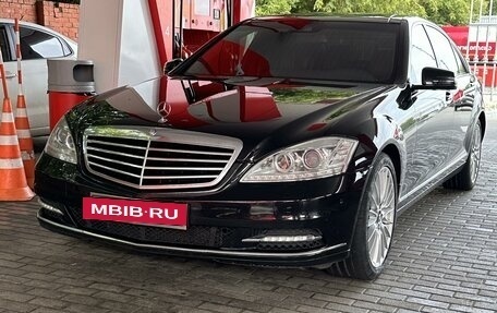 Mercedes-Benz S-Класс, 2011 год, 2 150 000 рублей, 2 фотография