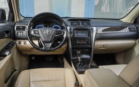 Toyota Camry, 2015 год, 2 179 000 рублей, 6 фотография