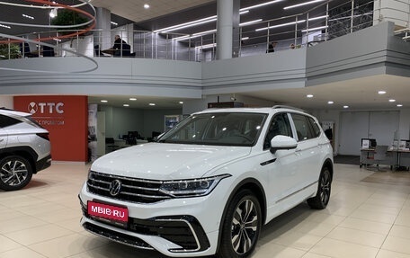 Volkswagen Tiguan II, 2023 год, 5 000 000 рублей, 1 фотография