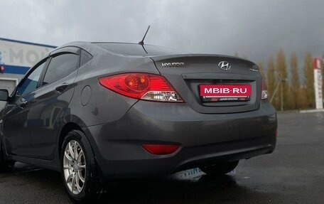 Hyundai Solaris II рестайлинг, 2013 год, 1 150 000 рублей, 3 фотография