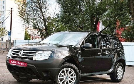 Renault Duster I рестайлинг, 2013 год, 890 000 рублей, 2 фотография