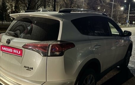 Toyota RAV4, 2016 год, 2 485 000 рублей, 8 фотография