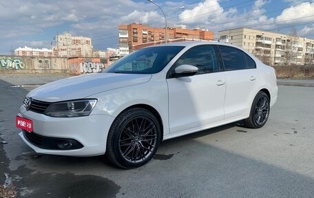 Volkswagen Jetta VI, 2013 год, 1 550 000 рублей, 1 фотография