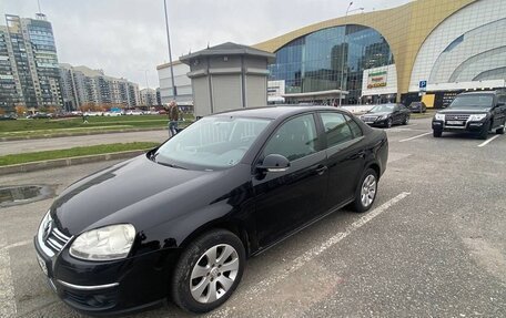 Volkswagen Jetta VI, 2009 год, 680 000 рублей, 3 фотография