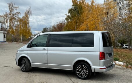 Volkswagen Caravelle T6 рестайлинг, 2021 год, 5 350 000 рублей, 5 фотография