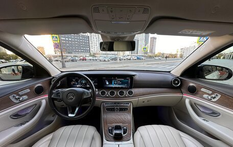 Mercedes-Benz E-Класс, 2018 год, 3 910 000 рублей, 19 фотография