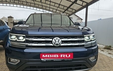 Volkswagen Teramont I, 2018 год, 3 850 000 рублей, 2 фотография