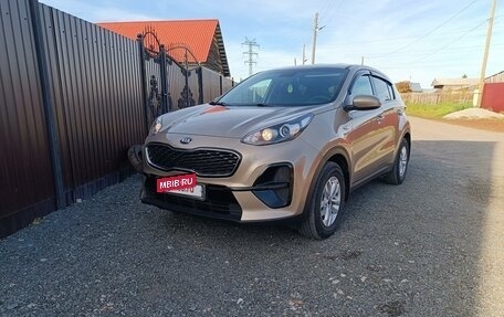 KIA Sportage IV рестайлинг, 2019 год, 2 400 000 рублей, 8 фотография