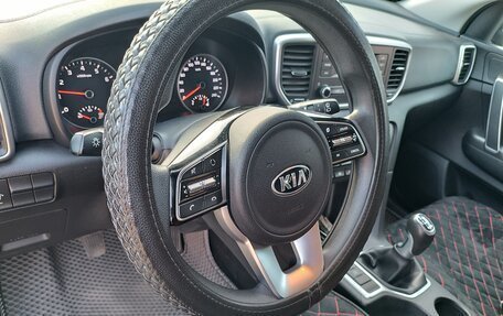 KIA Sportage IV рестайлинг, 2019 год, 2 400 000 рублей, 12 фотография