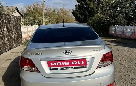 Hyundai Solaris II рестайлинг, 2011 год, 795 000 рублей, 4 фотография