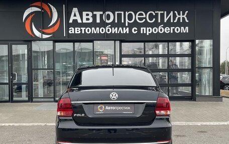 Volkswagen Polo VI (EU Market), 2015 год, 1 050 000 рублей, 3 фотография